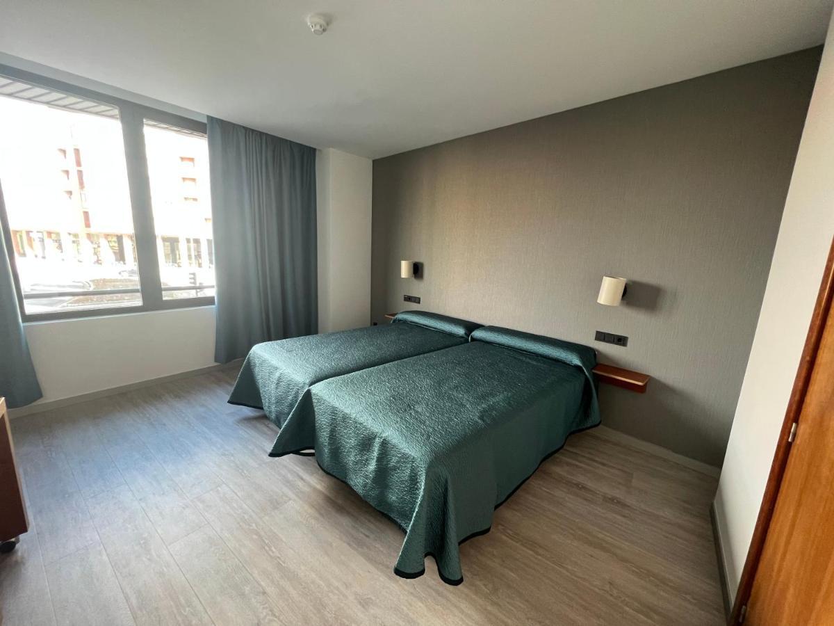 Duque De Wellington Otel Vitoria-Gasteiz Dış mekan fotoğraf