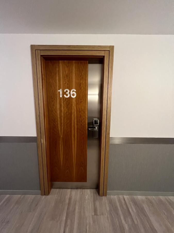 Duque De Wellington Otel Vitoria-Gasteiz Dış mekan fotoğraf