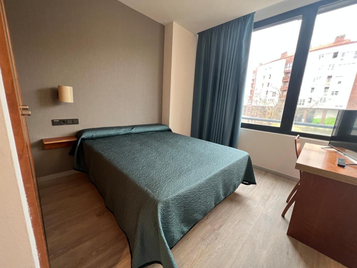 Duque De Wellington Otel Vitoria-Gasteiz Dış mekan fotoğraf