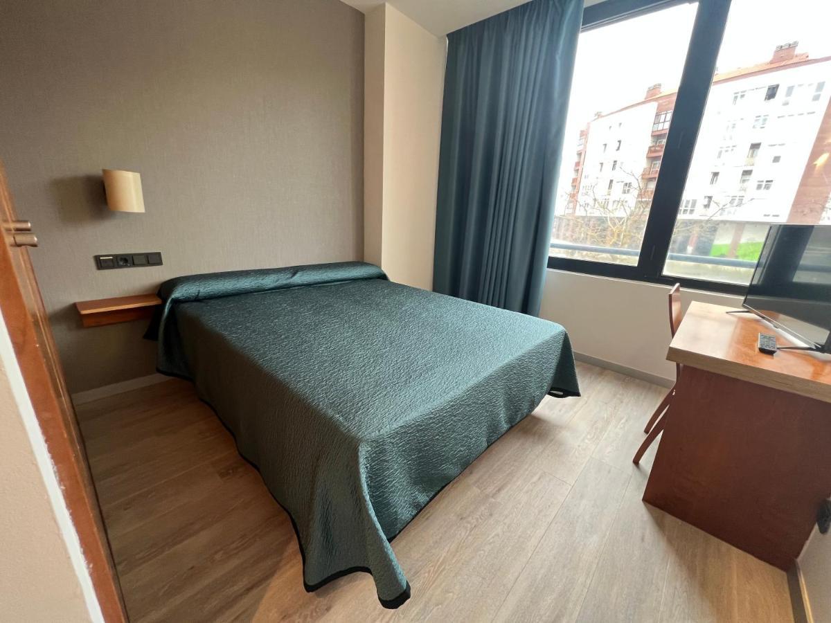 Duque De Wellington Otel Vitoria-Gasteiz Dış mekan fotoğraf