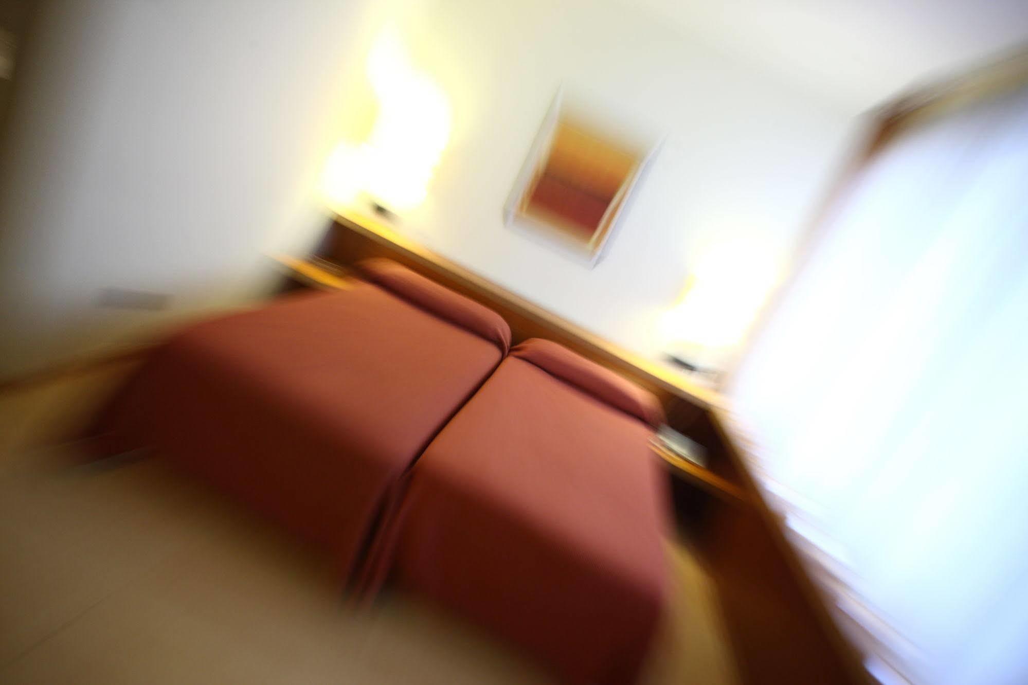 Duque De Wellington Otel Vitoria-Gasteiz Dış mekan fotoğraf
