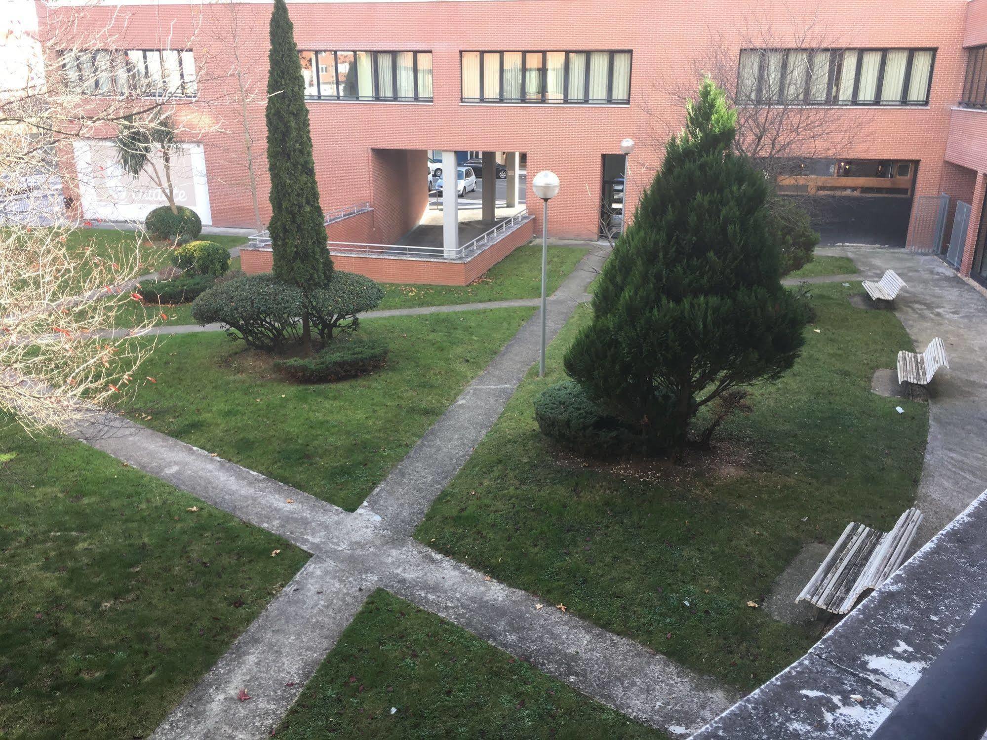 Duque De Wellington Otel Vitoria-Gasteiz Dış mekan fotoğraf